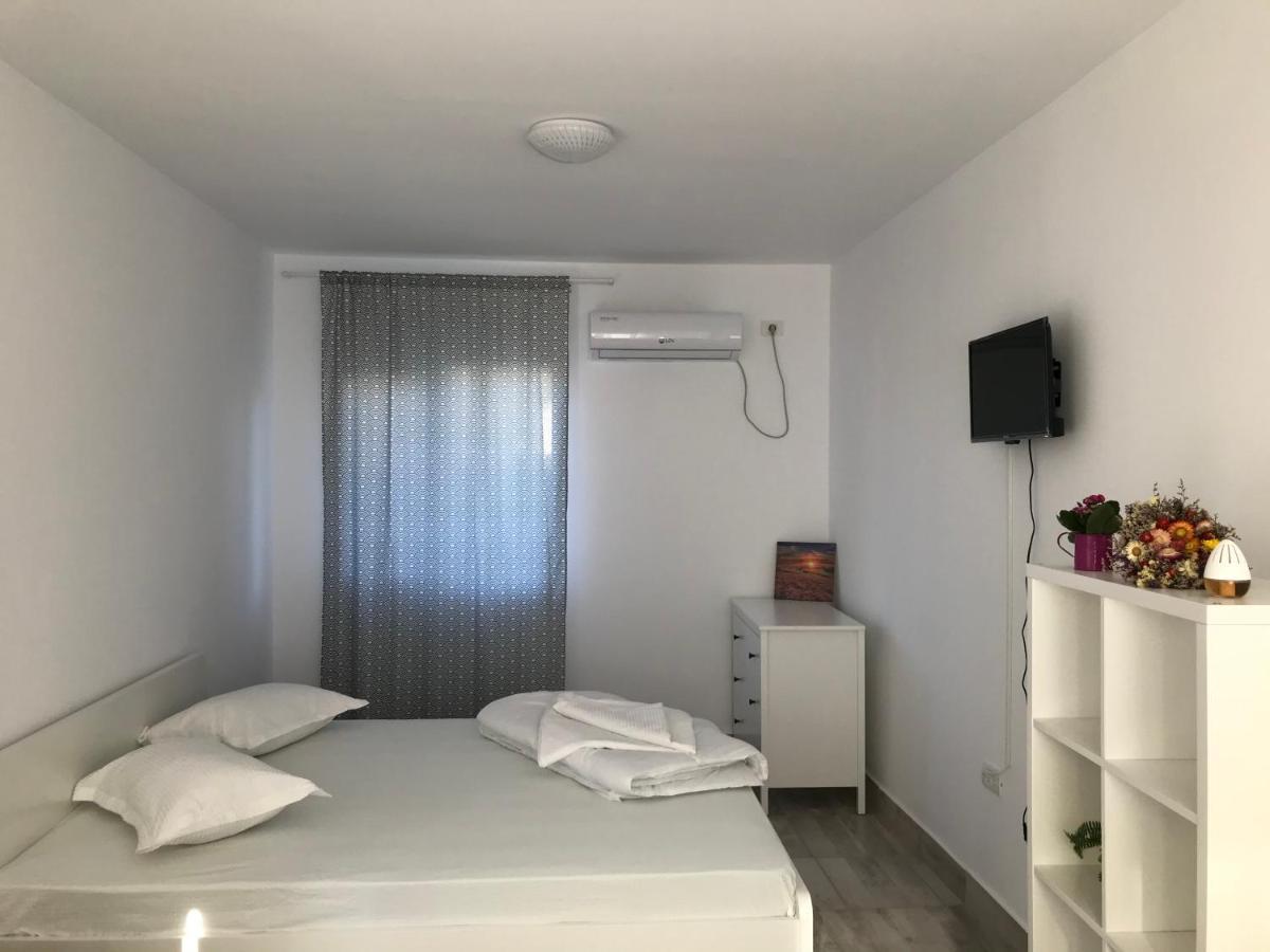 Casa Dada Aparthotel Două Mai Buitenkant foto