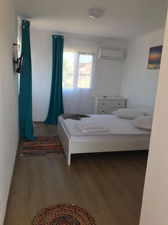 Casa Dada Aparthotel Două Mai Buitenkant foto