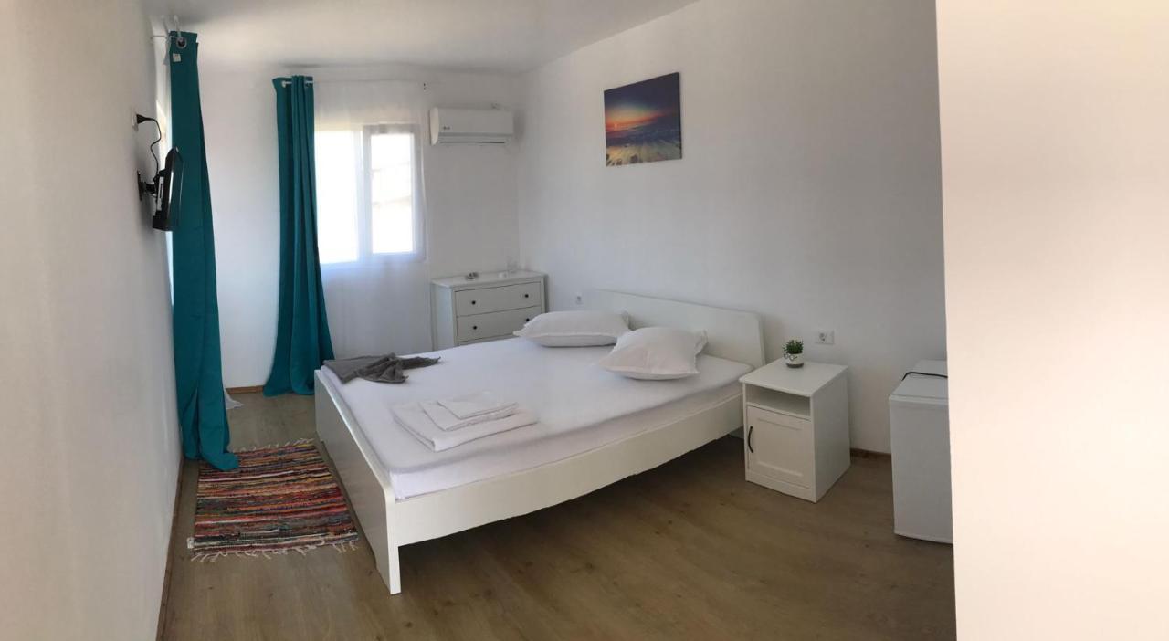 Casa Dada Aparthotel Două Mai Buitenkant foto